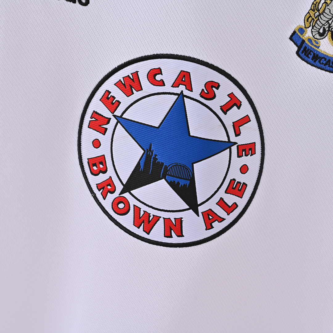 99-00 Newcastle Visitante - Imagen 14