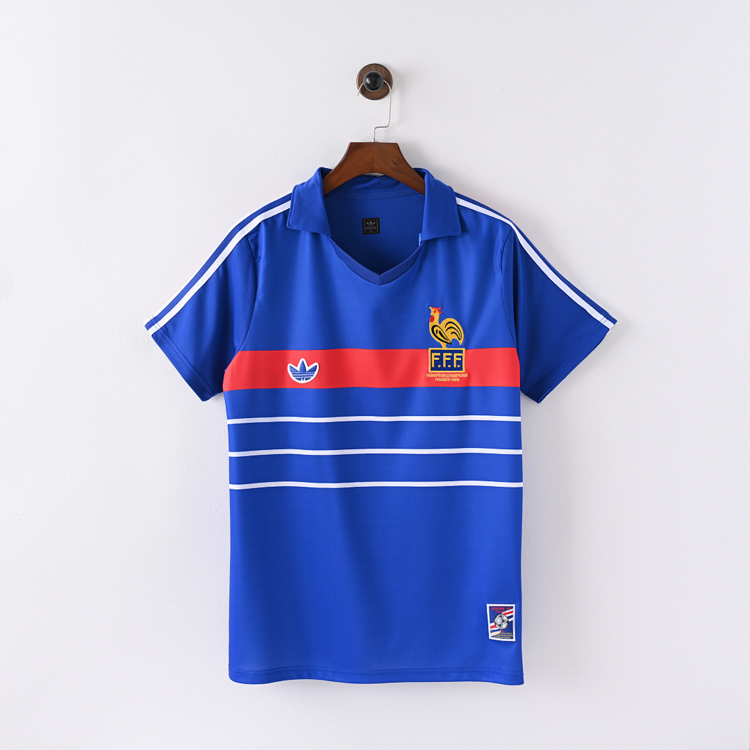 82/84 Francia Local