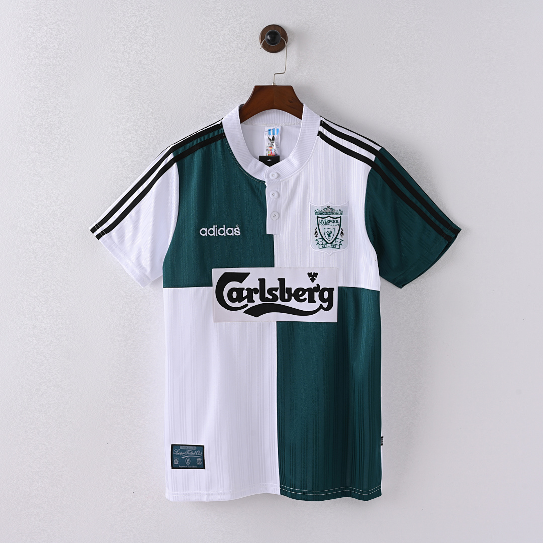 95-96 Liverpool Visitante
