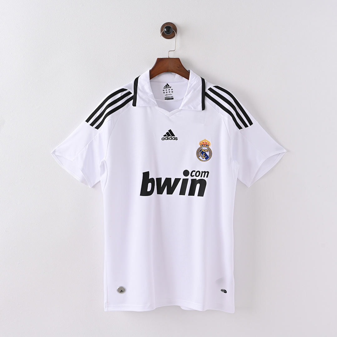 08-09 Real Madrid Local