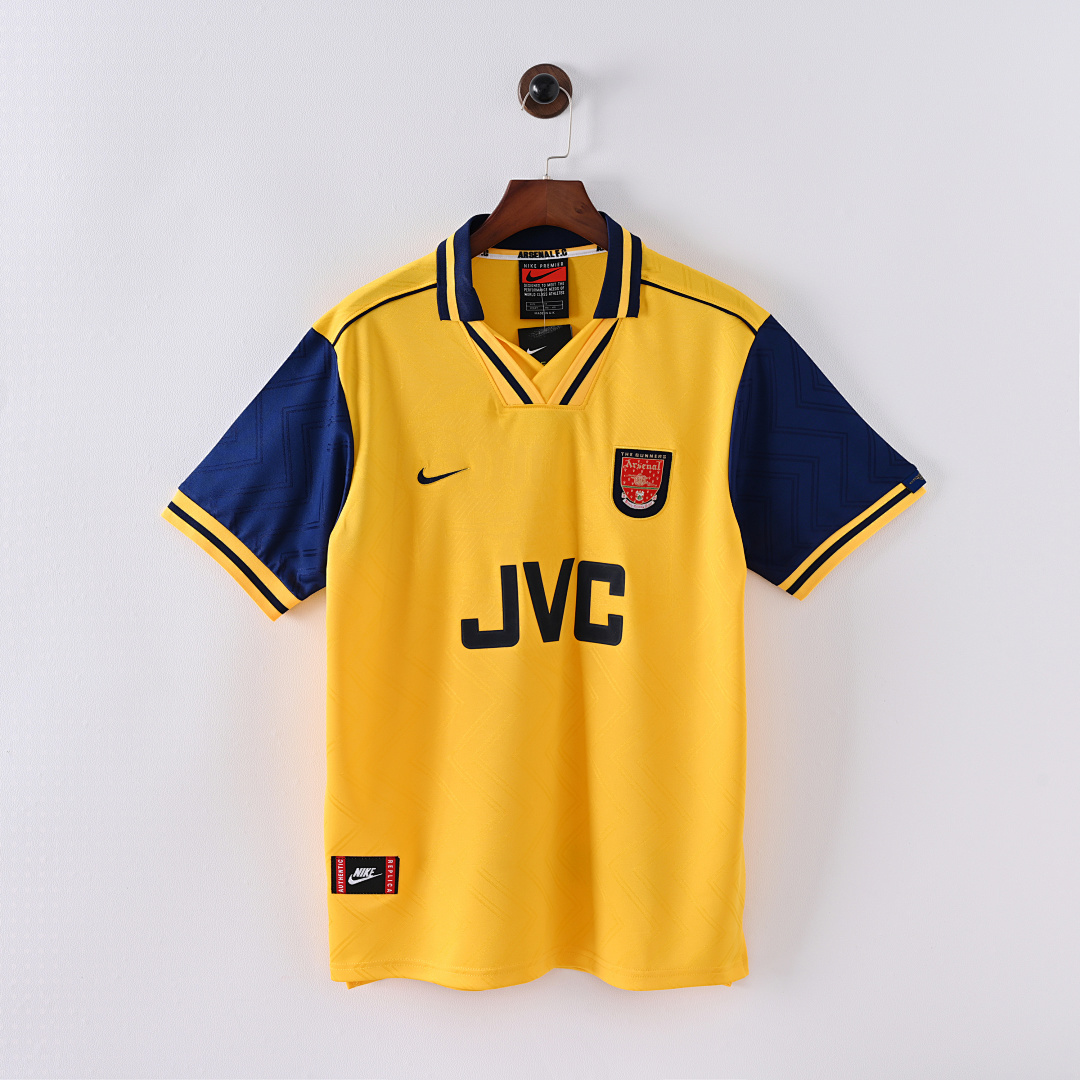 96-97 Arsenal Visitante