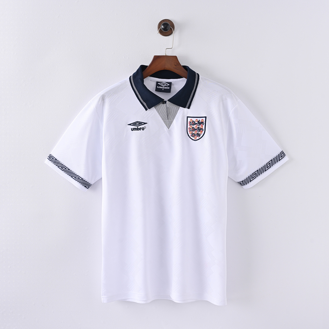 1990 Inglaterra Local