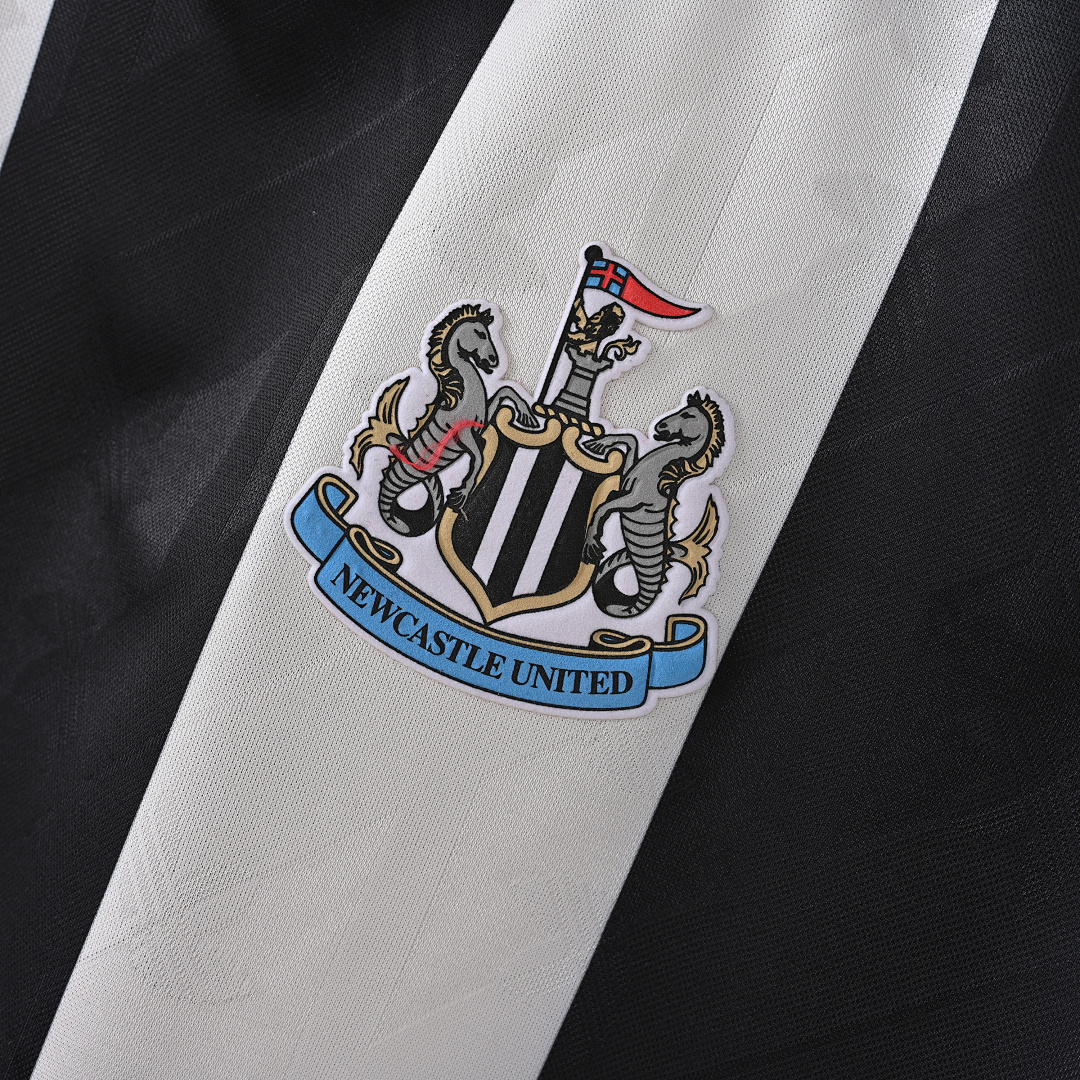 24/25 Newcastle - Imagen 5