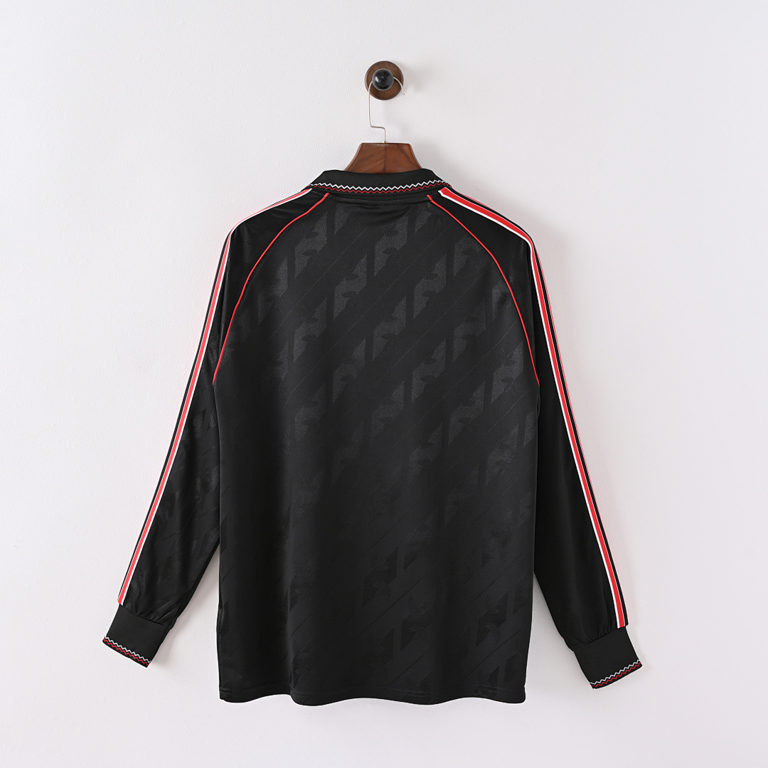 24/25 Manchester United Retro Negro - Imagen 2