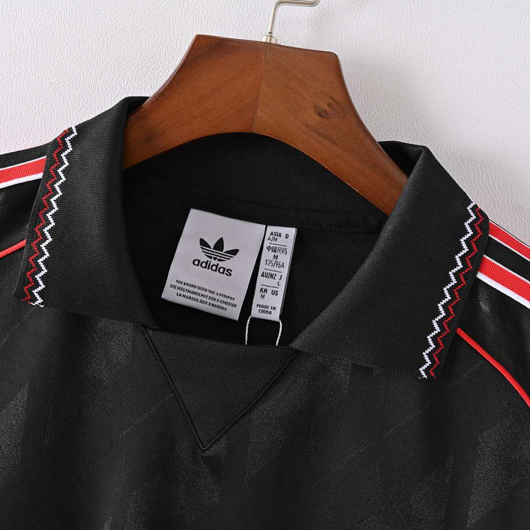 24/25 Manchester United Retro Negro - Imagen 7