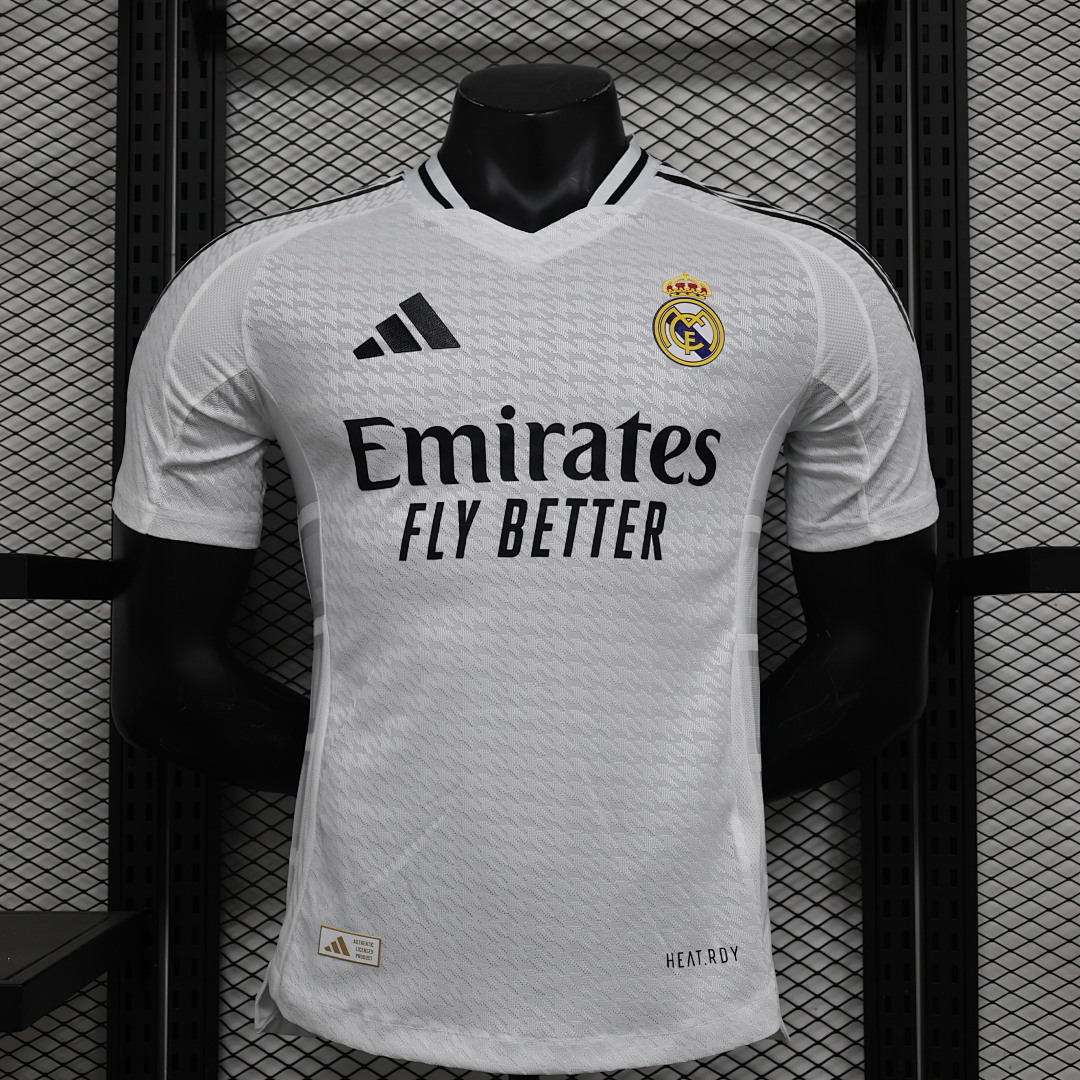24/25 Real Madrid Local