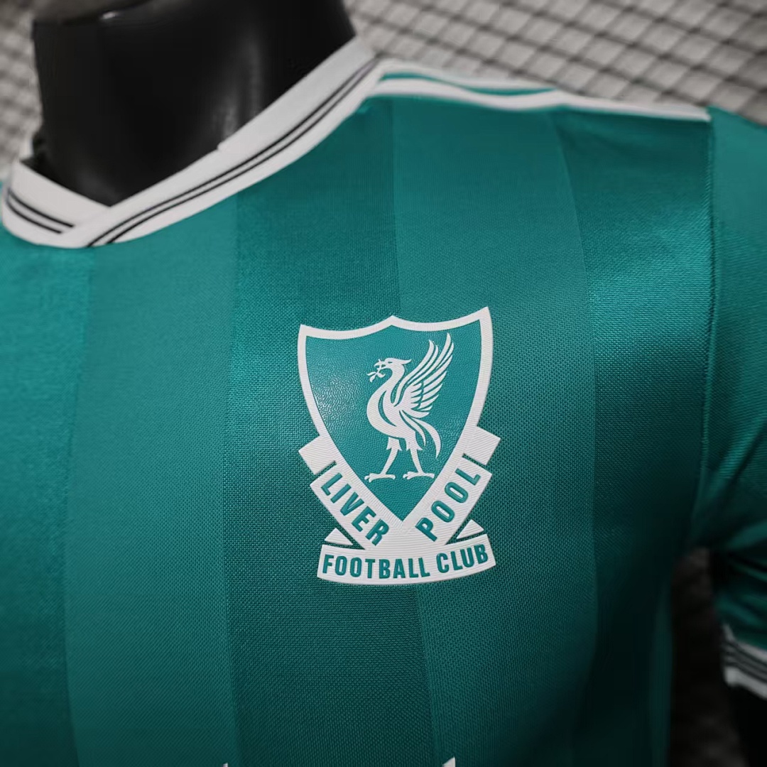25/26 Liverpool 2 Visitante - Imagen 8