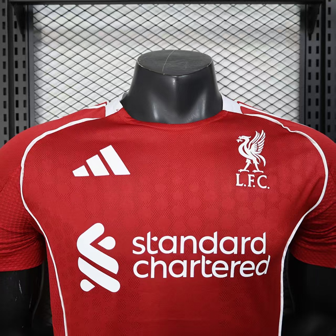 25/26 Liverpool Local - Imagen 10