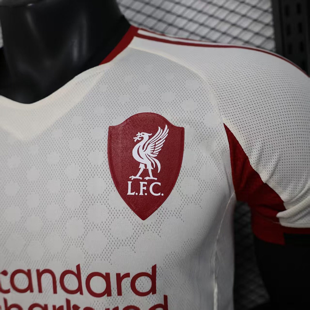 25/26 Liverpool Visitante - Imagen 5