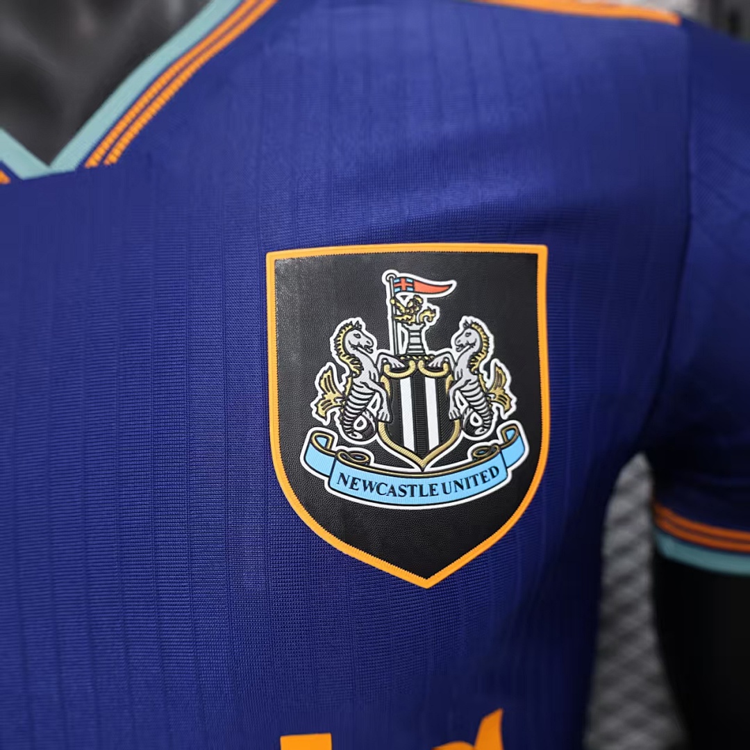 25/26 Newcastle 2ª Equipación - Imagen 9