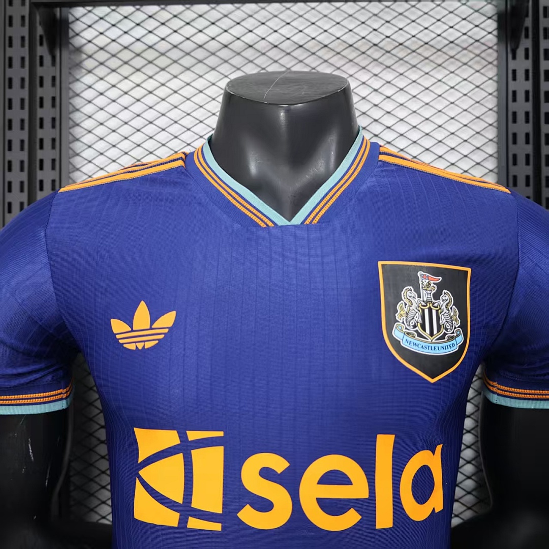 25/26 Newcastle 2ª Equipación - Imagen 10