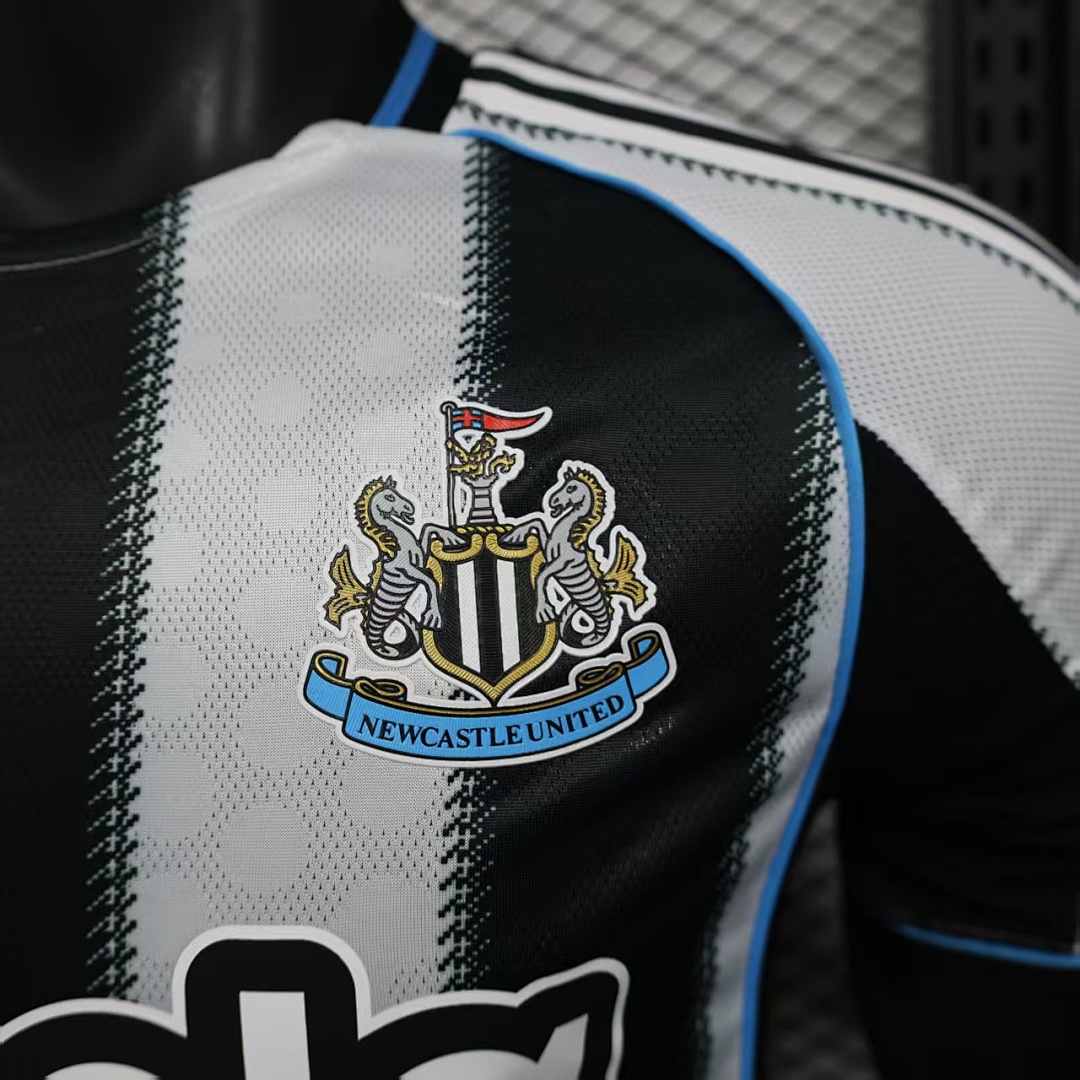 25/26 Newcastle Local - Imagen 9