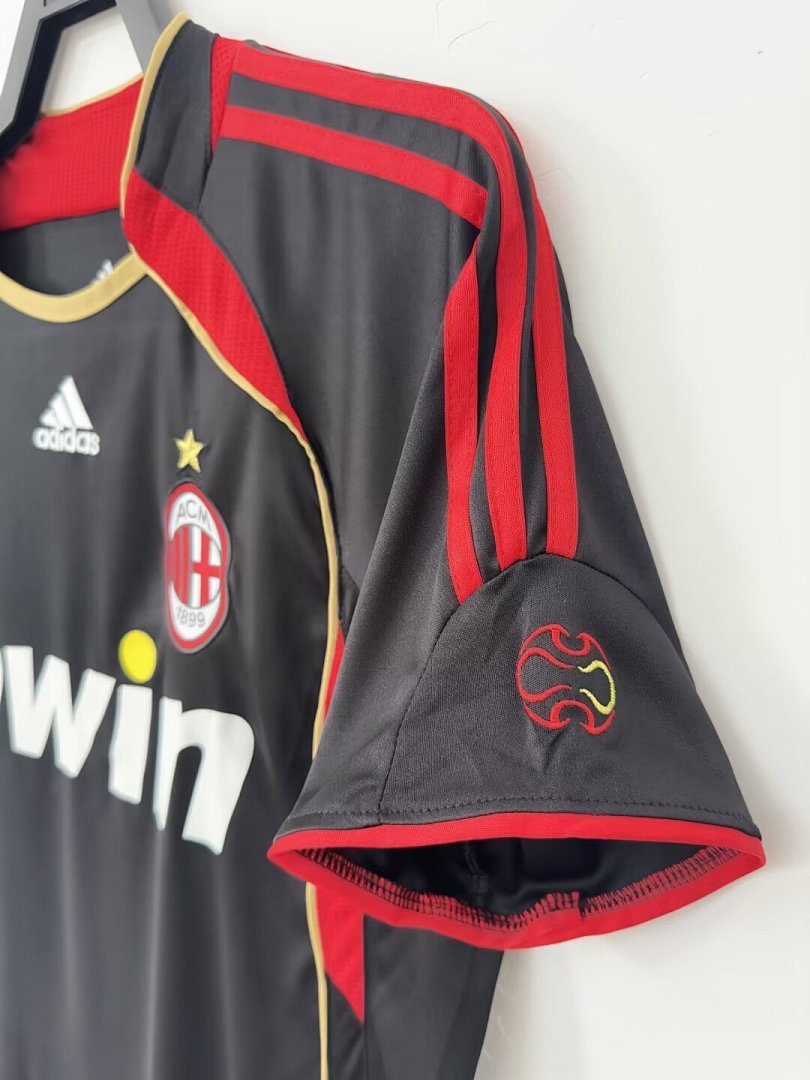 06-07 AC Milan 2ª Equipación Visitante - Imagen 8